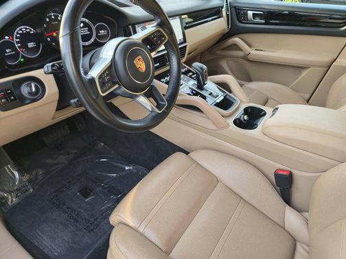 2019 Porsche Cayenne Base