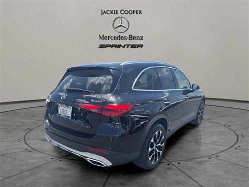 2025 Mercedes-Benz GLC 350e Base