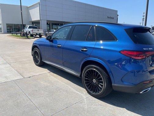 2023 Mercedes-Benz GLC 300 4MATIC