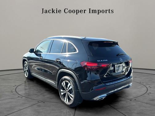 2025 Mercedes-Benz GLA 250 