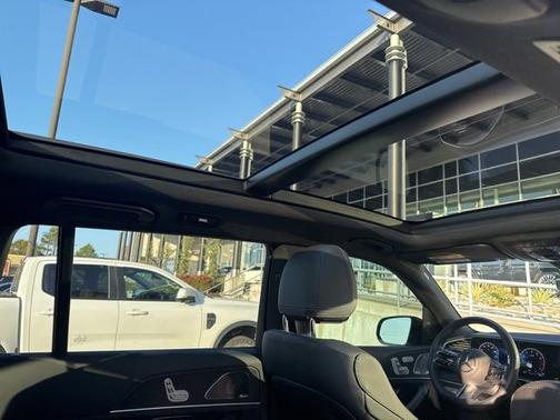 2025 Mercedes-Benz GLS 450 