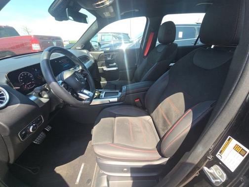 2025 Mercedes-Benz AMG GLB 35 