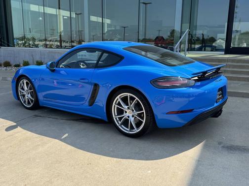 2025 Porsche 718 Cayman 