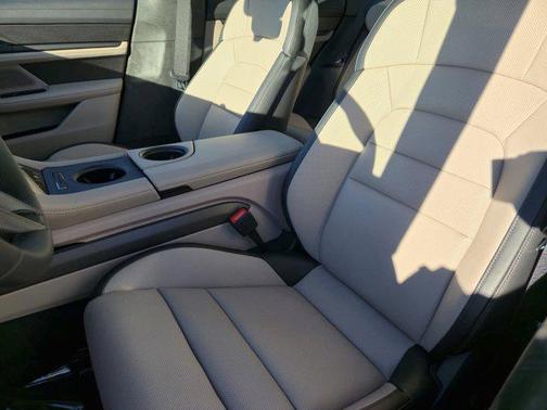 2025 Porsche Taycan GTS