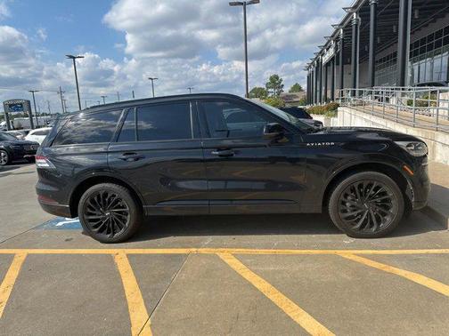 2023 Lincoln Aviator Black Label AWD