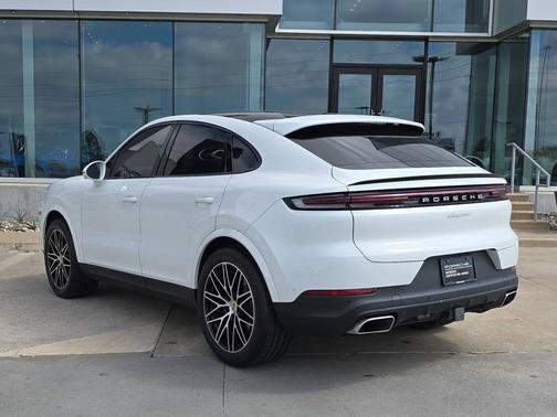 2024 Porsche Cayenne 