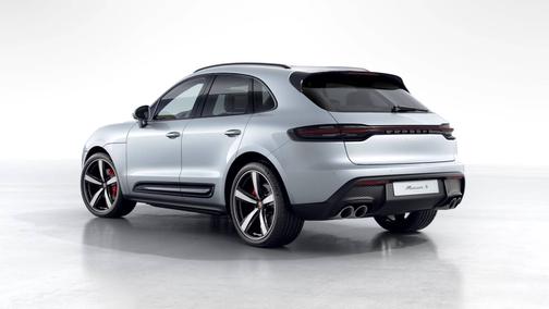 Dolomite Silver Metallic 2023 Porsche Macan