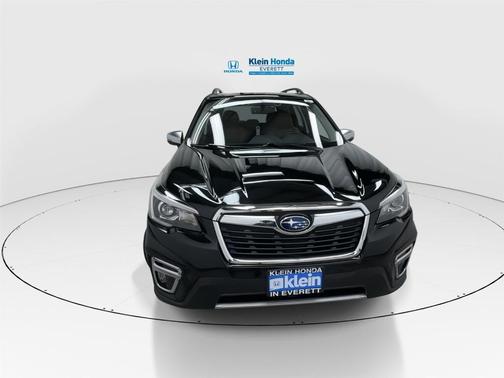 Crystal Black Silica 2019 Subaru Forester Touring