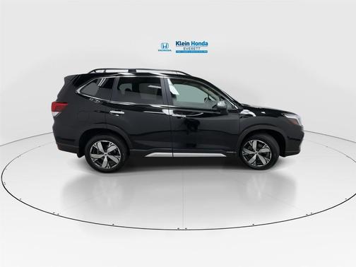 Crystal Black Silica 2019 Subaru Forester Touring