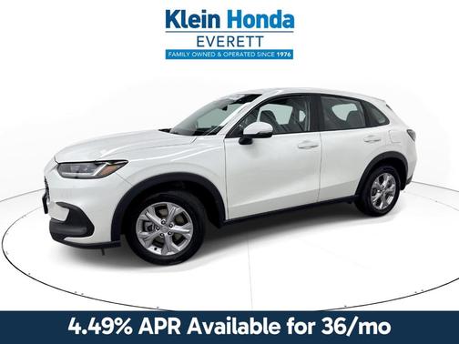 Platinum White Pearl 2024 Honda HR-V LX