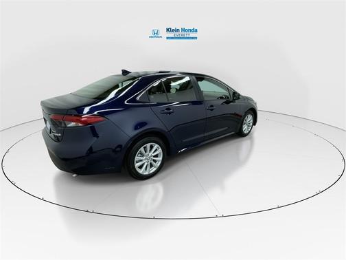 2024 Toyota Corolla Hybrid XLE