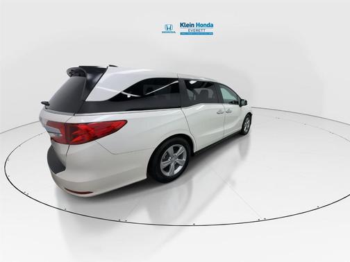 White Diamond Pearl 2019 Honda Odyssey EX-L
