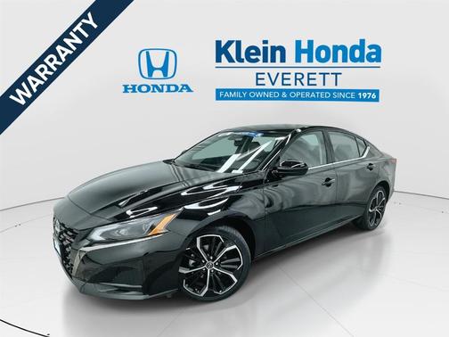 Black 2024 Nissan Altima 2.5 SR