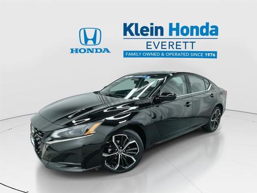Black 2024 Nissan Altima 2.5 SR Sedan