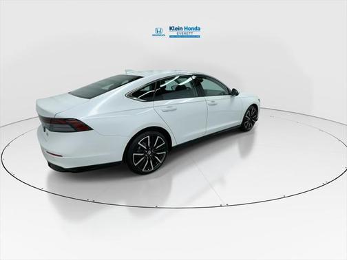 2025 Honda Accord Hybrid Touring