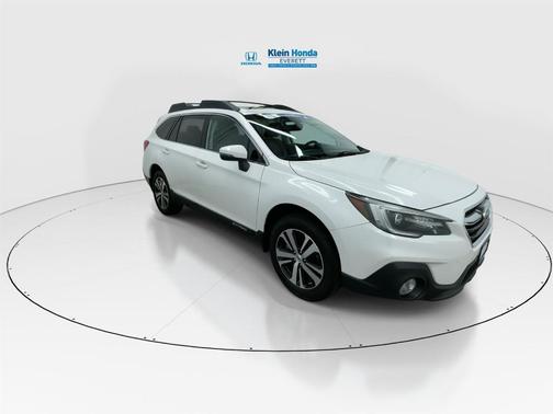 Crystal White Pearl 2018 Subaru Outback 2.5i Limited