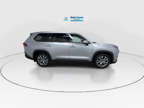 Celestial Silver Metallic 2024 Toyota Grand Highlander LIMITED