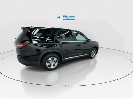 2023 Honda Pilot AWD EX-L 8 Passenger