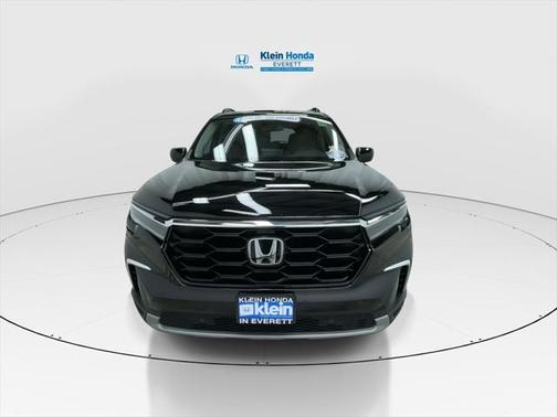 2023 Honda Pilot Touring 8-Passenger