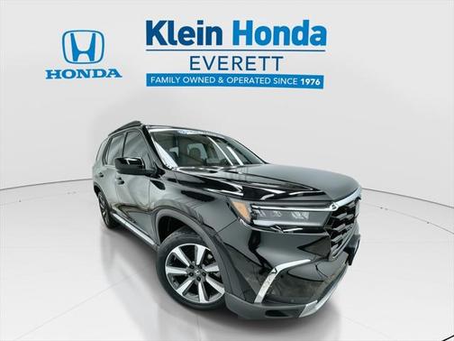 2023 Honda Pilot Touring 8-Passenger