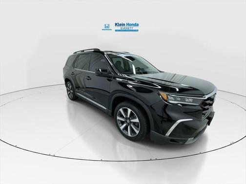 2023 Honda Pilot Touring 8-Passenger