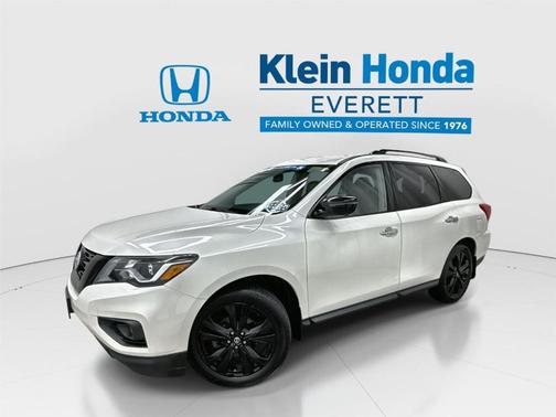 White 2018 Nissan Pathfinder SL SUV