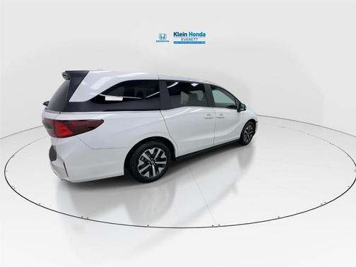 Platinum White Pearl 2026 Honda Odyssey EX-L