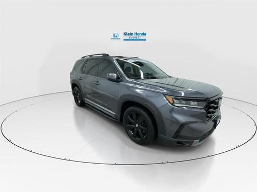 Modern Steel Metallic 2023 Honda Pilot Elite