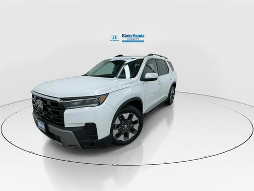 Platinum White Pearl 2026 Honda Pilot Elite