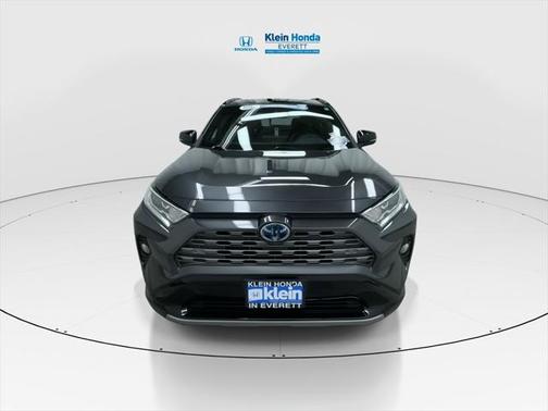 2020 Toyota RAV4 Hybrid SE