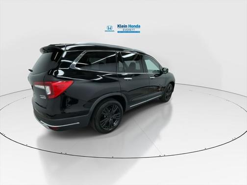 2020 Honda Pilot Touring 8-Passenger