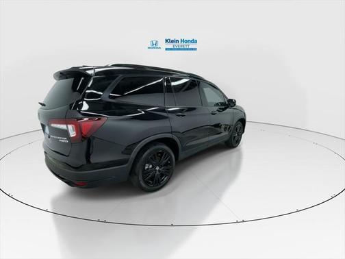 2021 Honda Pilot AWD Black Edition