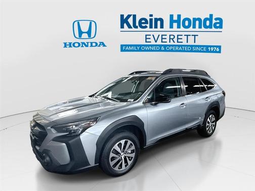 Ice Silver Metallic 2023 Subaru Outback Premium