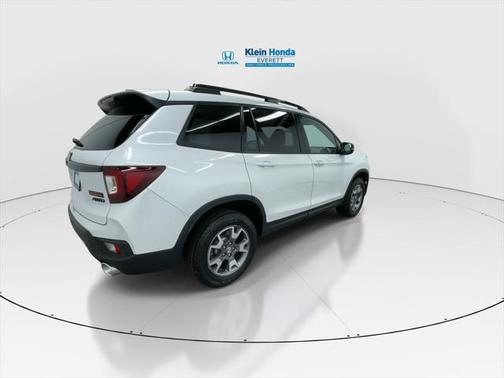 2022 Honda Passport AWD TrailSport