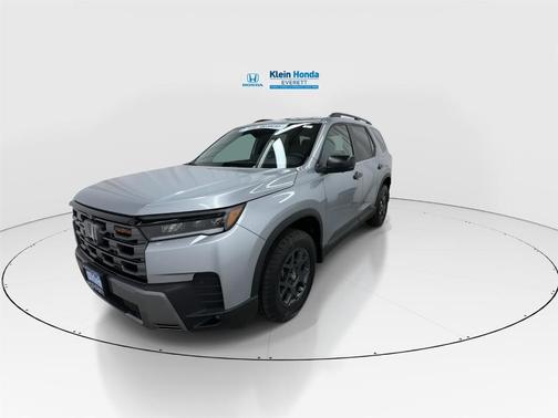 Solar Silver Metallic 2026 Honda Pilot TrailSport