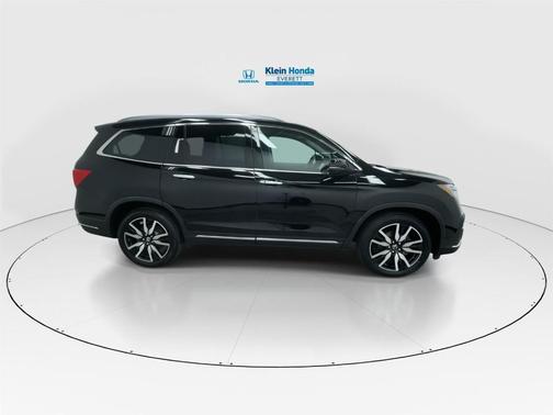Crystal Black Pearl 2022 Honda Pilot Elite