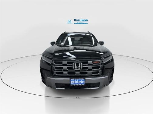 Crystal Black Pearl 2026 Honda Pilot TrailSport