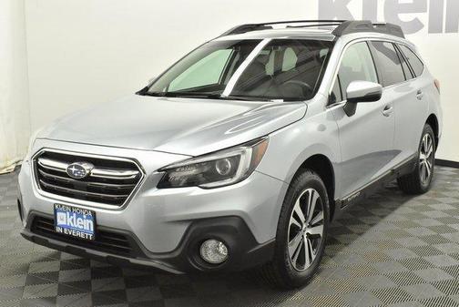 Photo 3 of 45 of 2018 Subaru Outback 2.5i Limited