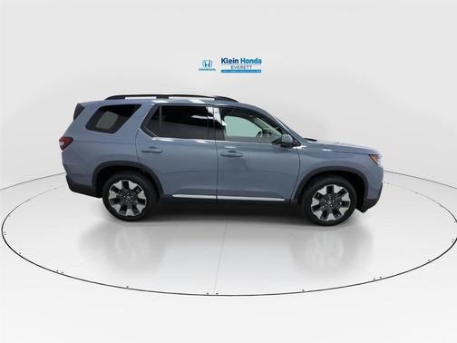 Sonic Gray Pearl 2026 Honda Pilot Elite