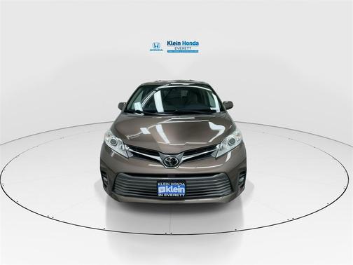 2019 Toyota Sienna XLE