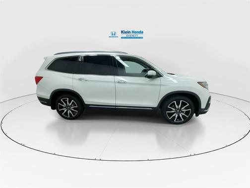 2019 Honda Pilot Touring 8-Passenger
