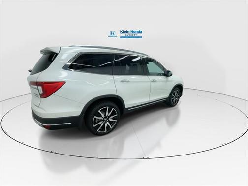 2019 Honda Pilot Touring 8-Passenger