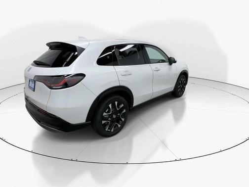 Platinum White Pearl 2026 Honda HR-V EX-L