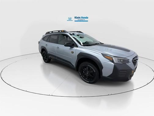Ice Silver Metallic 2022 Subaru Outback Wilderness