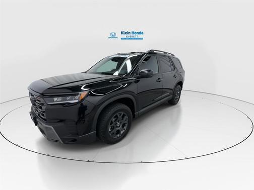 Crystal Black Pearl 2026 Honda Pilot TrailSport