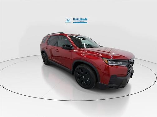 Radiant Red Metallic II 2026 Honda Pilot Black Edition