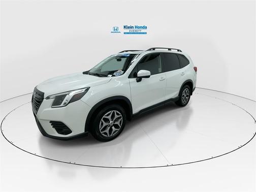 2022 Subaru Forester Premium