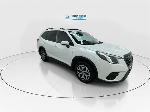 2022 Subaru Forester Premium