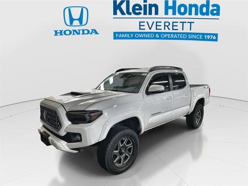 2018 Toyota Tacoma TRD Sport