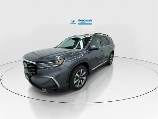2025 Honda Pilot Touring 8-Passenger